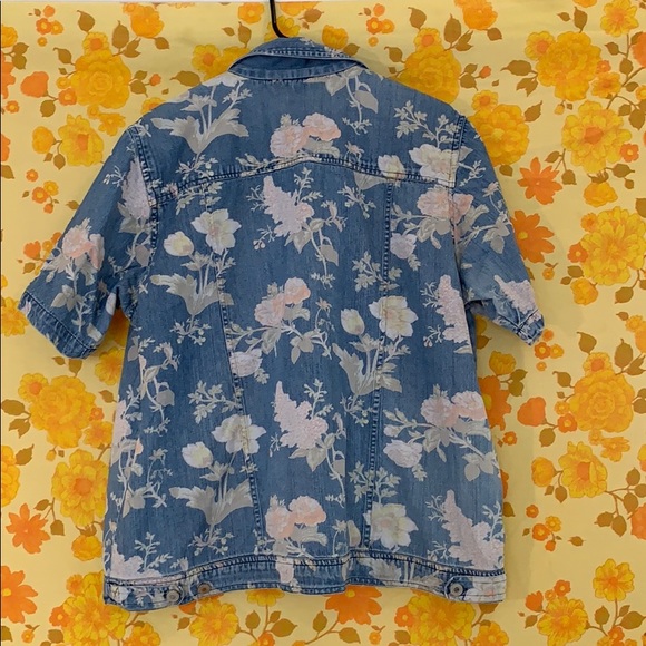 Fun True Vintage Floral Denim Button Down Jacket - Picture 11 of 12